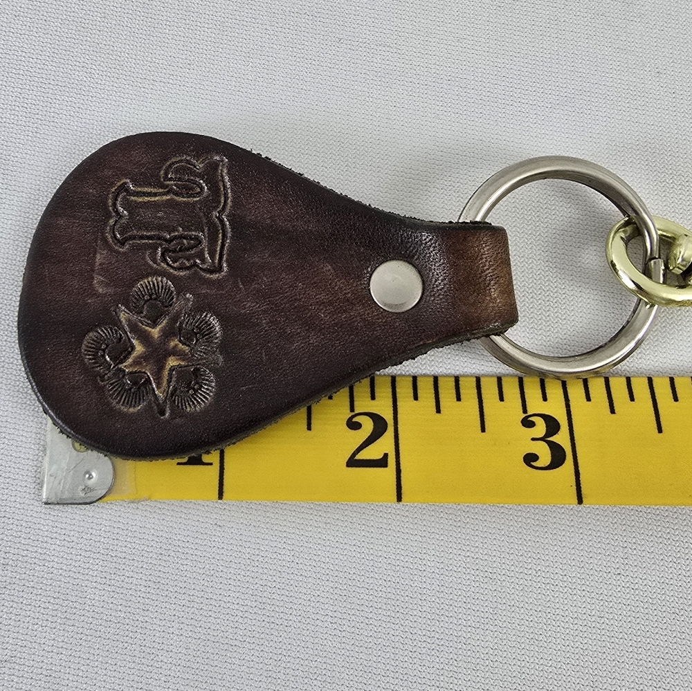 Vintage Handmade Leather "T" Keychain with Clip - Picture 4 of 5